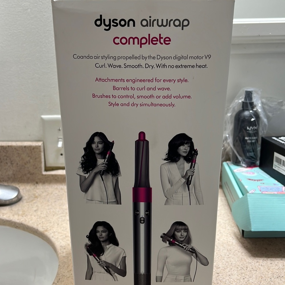 Dyson airwrap complete